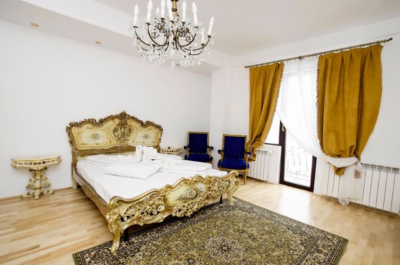 Отель Hotel Coroana Moldovei Слэник-Молдова-36