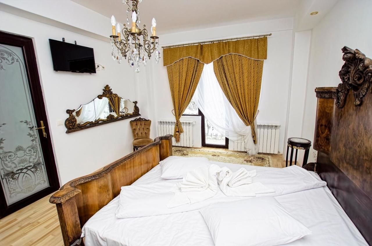 Отель Hotel Coroana Moldovei Слэник-Молдова-37