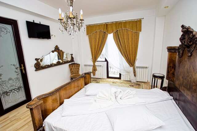 Отель Hotel Coroana Moldovei Слэник-Молдова-36